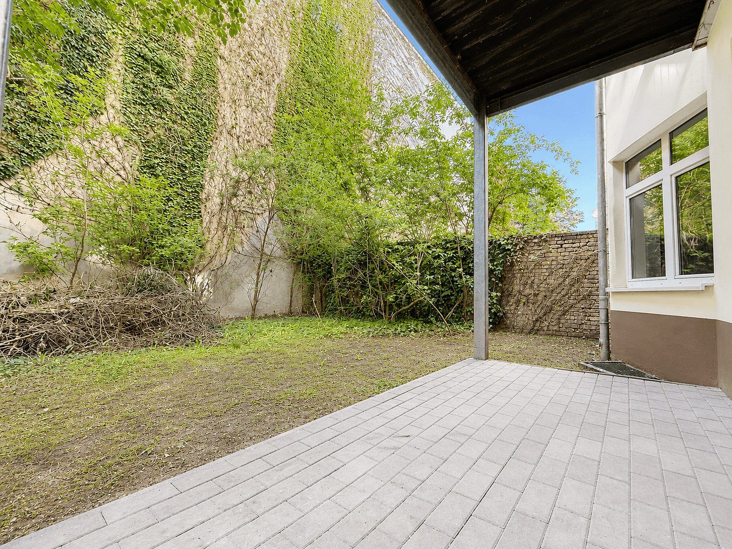 Pronájem bytu 2+1 73 m², Friesenstraße 57, Magdeburg, Sasko-Anhaltsko Pronájem bytu 2+1 73 m², Friesenstraße 57, Magdeburg, Sasko-Anhaltsko