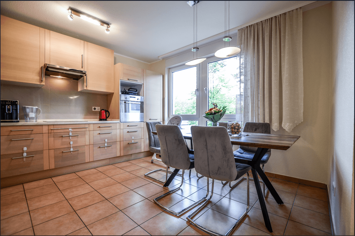 Pronájem bytu 3+1 75 m², Deutz-Mülheimer Str. 262B, Köln, Severní Porýní-Vestfálsko Pronájem bytu 3+1 75 m², Deutz-Mülheimer Str. 262B, Köln, Severní Porýní-Vestfálsko