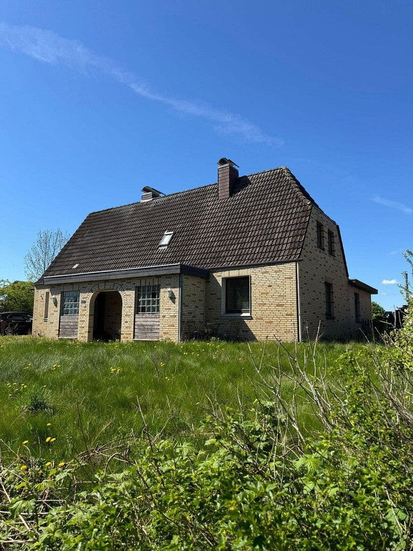 Prodej domu 162 m², pozemek 1.317 m², Alte Salzstr. 28, Bösdorf, Šlesvicko-Holštýnsko Prodej domu 162 m², pozemek 1.317 m², Alte Salzstr. 28, Bösdorf, Šlesvicko-Holštýnsko
