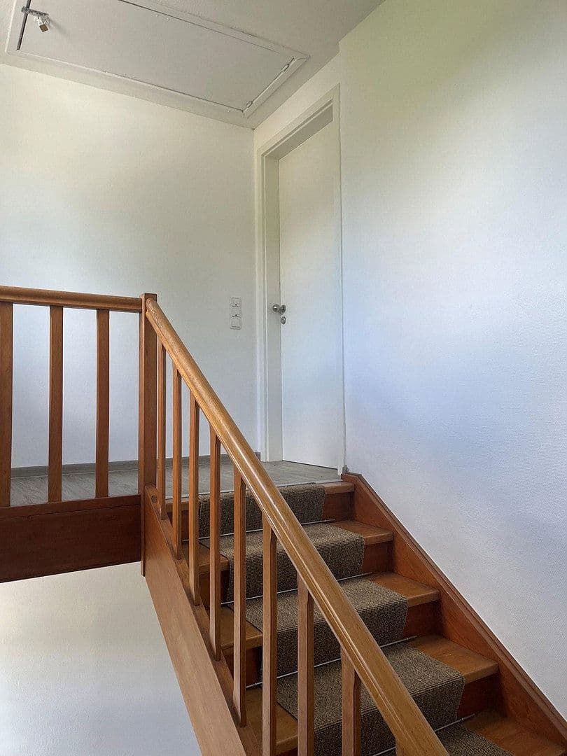 Prodej domu 214 m², pozemek 523 m², Neuwied, Porýní-Falc Prodej domu 214 m², pozemek 523 m², Neuwied, Porýní-Falc