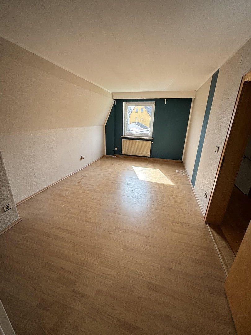 Prodej domu 124 m², pozemek 525 m², Asterstraße 4, Sulzbach-Rosenberg, Bavorsko Prodej domu 124 m², pozemek 525 m², Asterstraße 4, Sulzbach-Rosenberg, Bavorsko