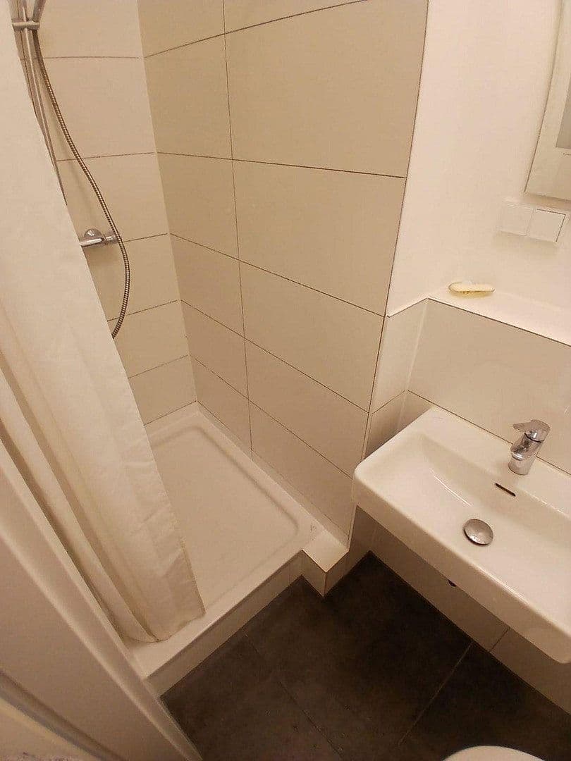 Pronájem bytu 2+1 45 m², Mittelseestraße 23, Offenbach am Main, Hessen Pronájem bytu 2+1 45 m², Mittelseestraße 23, Offenbach am Main, Hessen