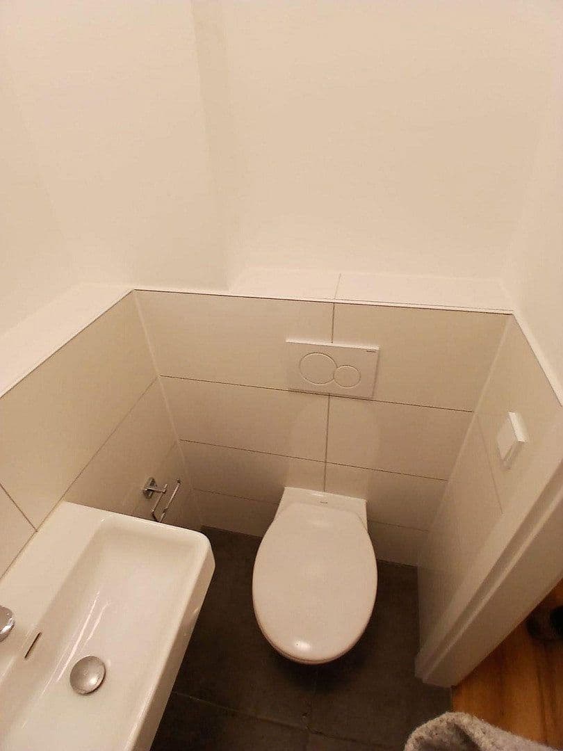Pronájem bytu 2+1 45 m², Mittelseestraße 23, Offenbach am Main, Hessen Pronájem bytu 2+1 45 m², Mittelseestraße 23, Offenbach am Main, Hessen