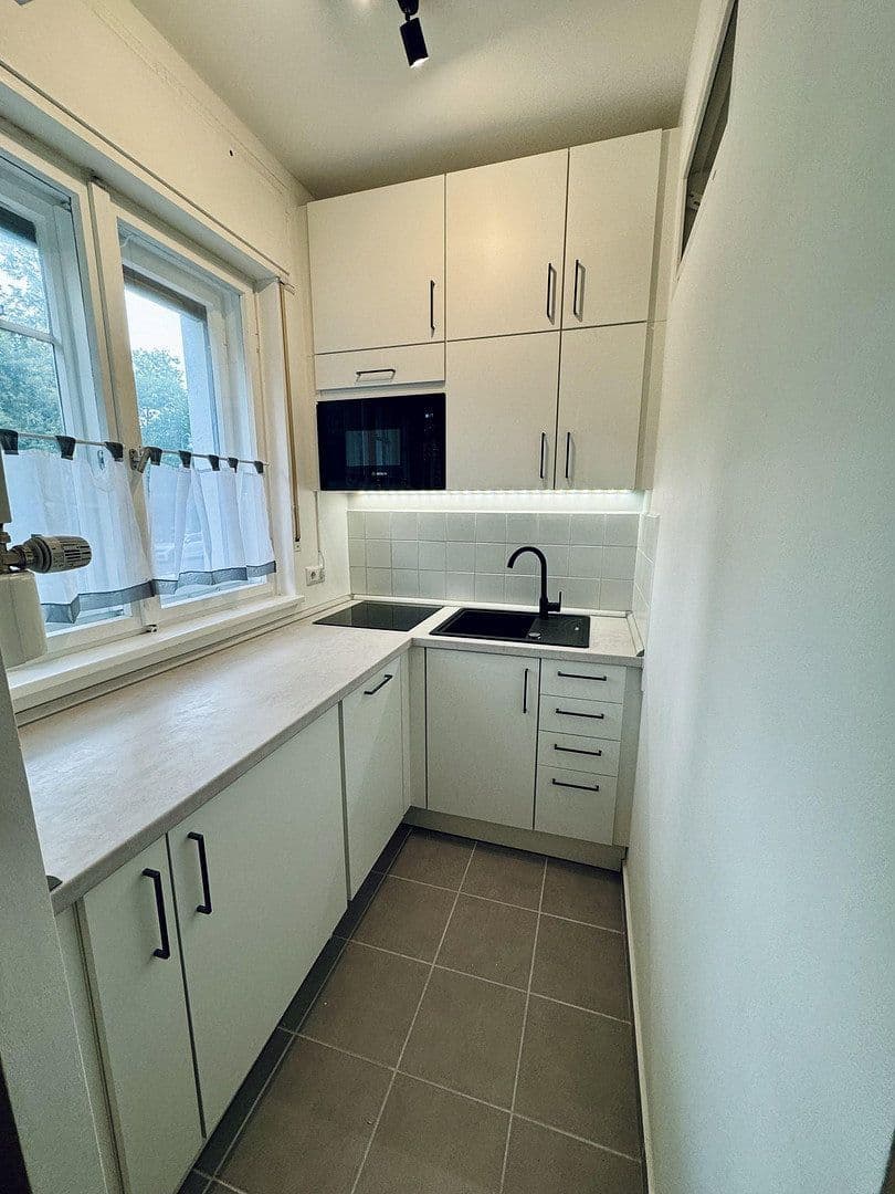 Prodej bytu 1+1 27 m², Großbeerenstraße 45, Berlin, Berlín Prodej bytu 1+1 27 m², Großbeerenstraße 45, Berlin, Berlín