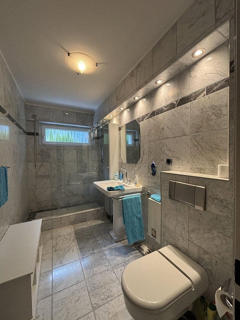 Pronájem bytu 2+kk 96 m², Mielesheide 4, Essen, Severní Porýní-Vestfálsko Pronájem bytu 2+kk 96 m², Mielesheide 4, Essen, Severní Porýní-Vestfálsko