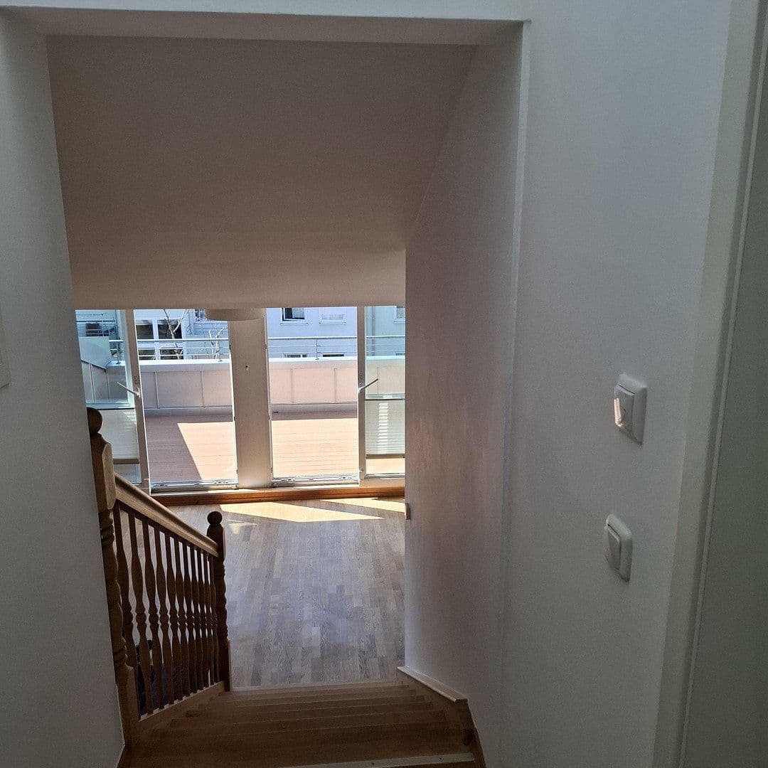 Prodej bytu 3+1 83 m², Parsbergstr. 16, Germering, Bavorsko Prodej bytu 3+1 83 m², Parsbergstr. 16, Germering, Bavorsko
