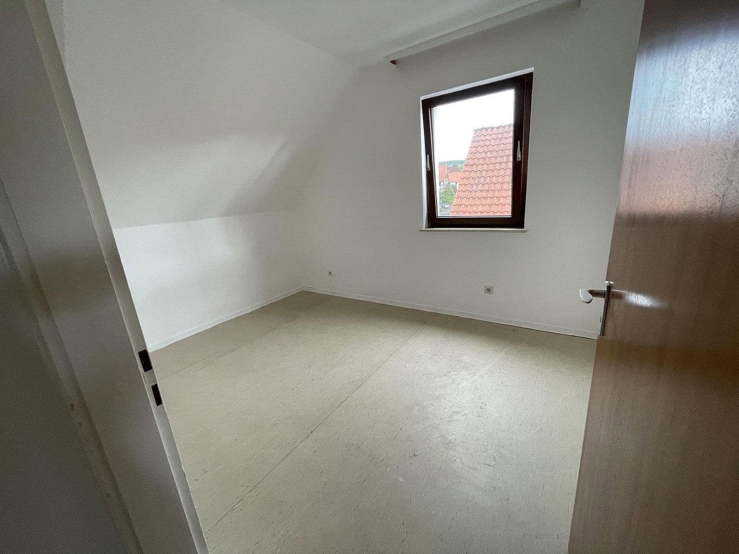 Pronájem bytu 3+1 54 m², Göttingen, Dolní Sasko Pronájem bytu 3+1 54 m², Göttingen, Dolní Sasko