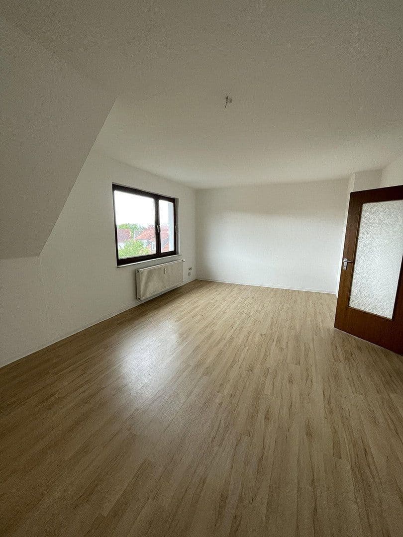 Pronájem bytu 3+1 54 m², Göttingen, Dolní Sasko Pronájem bytu 3+1 54 m², Göttingen, Dolní Sasko