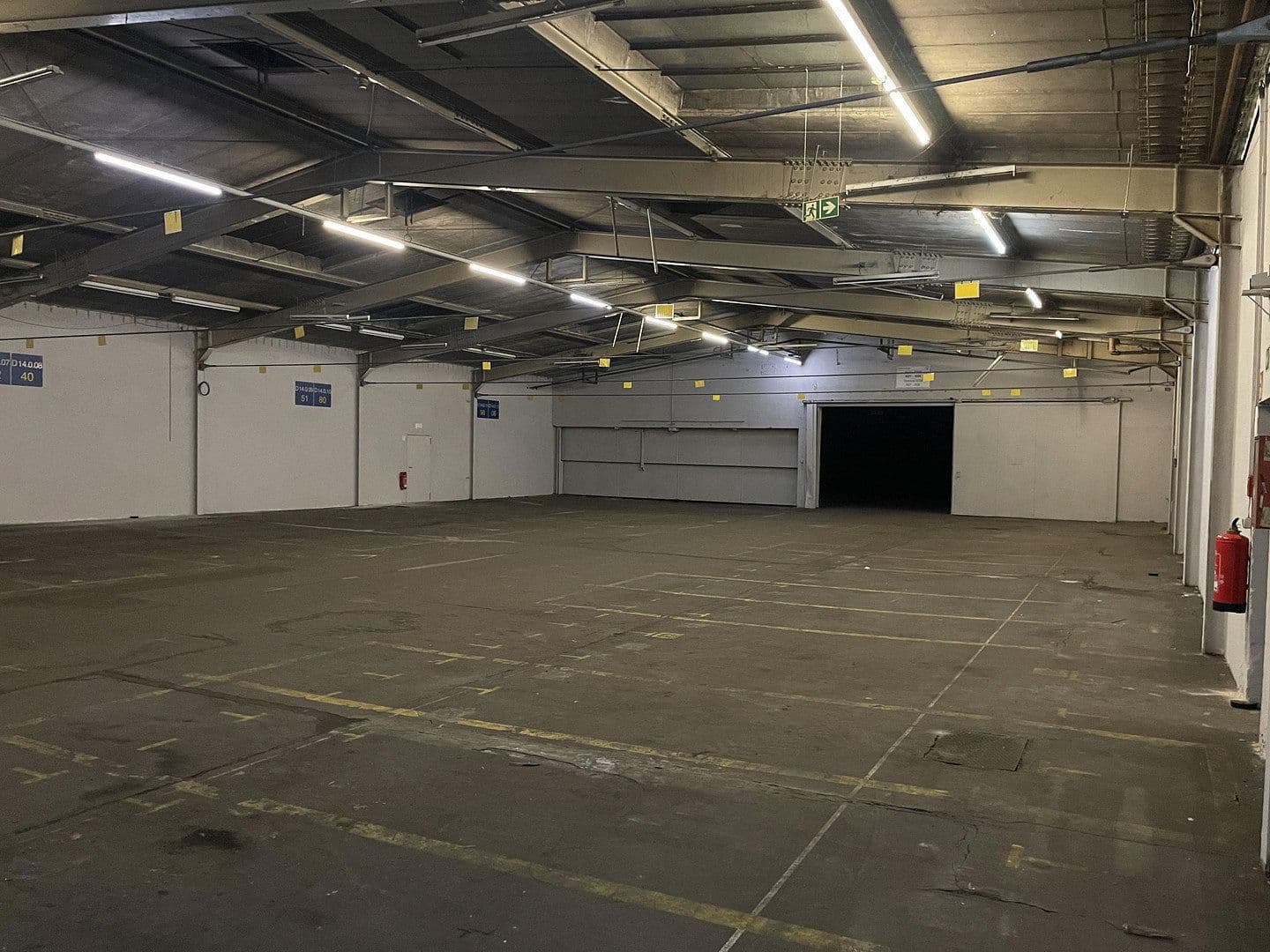 Pronájem nebytového prostoru 5.830 m², Im Gewerbepark 1, Hunderdorf, Bavorsko Pronájem nebytového prostoru 5.830 m², Im Gewerbepark 1, Hunderdorf, Bavorsko