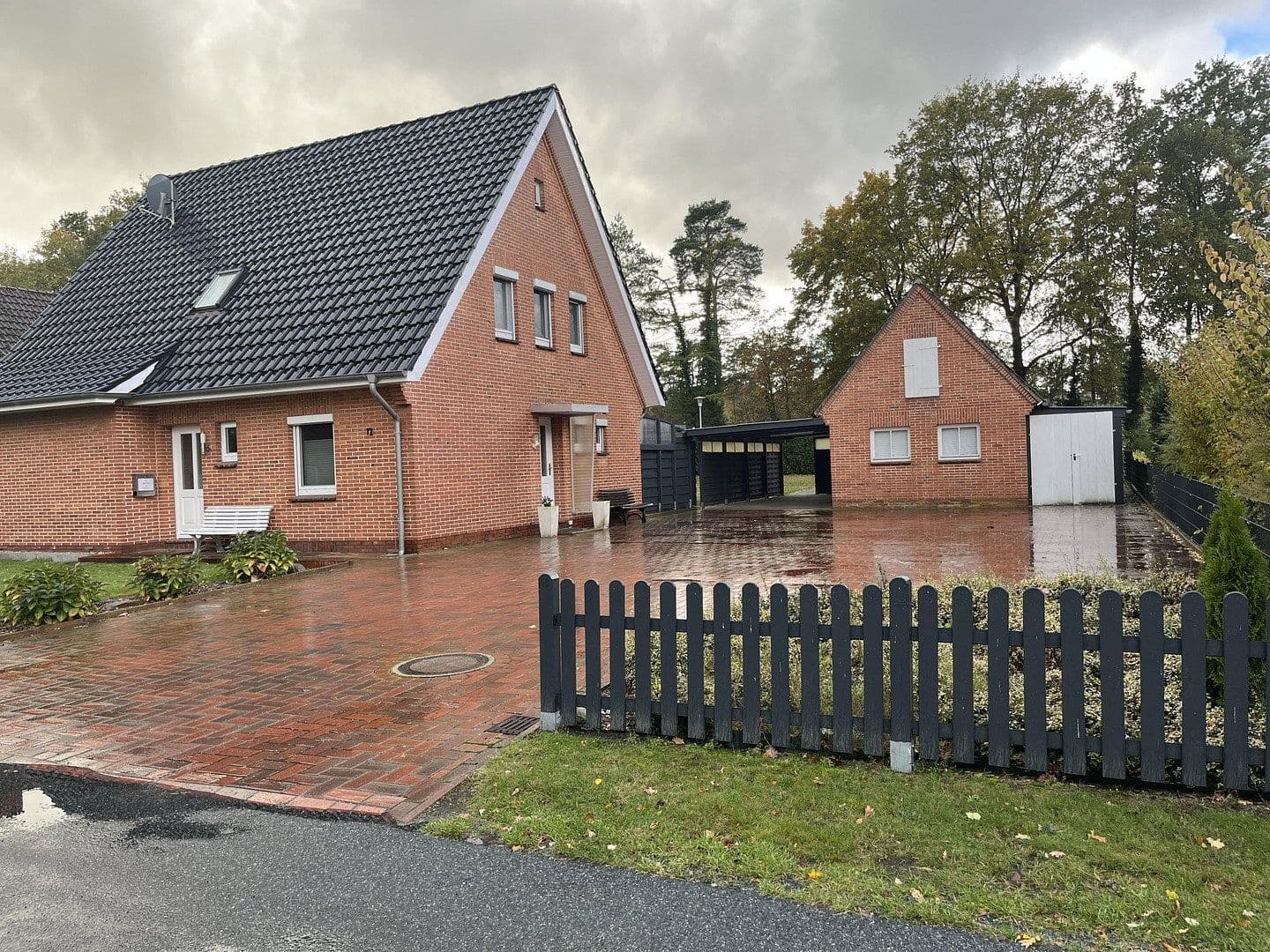 Prodej domu 126 m², pozemek 650 m², Dötlingen, Dolní Sasko Prodej domu 126 m², pozemek 650 m², Dötlingen, Dolní Sasko