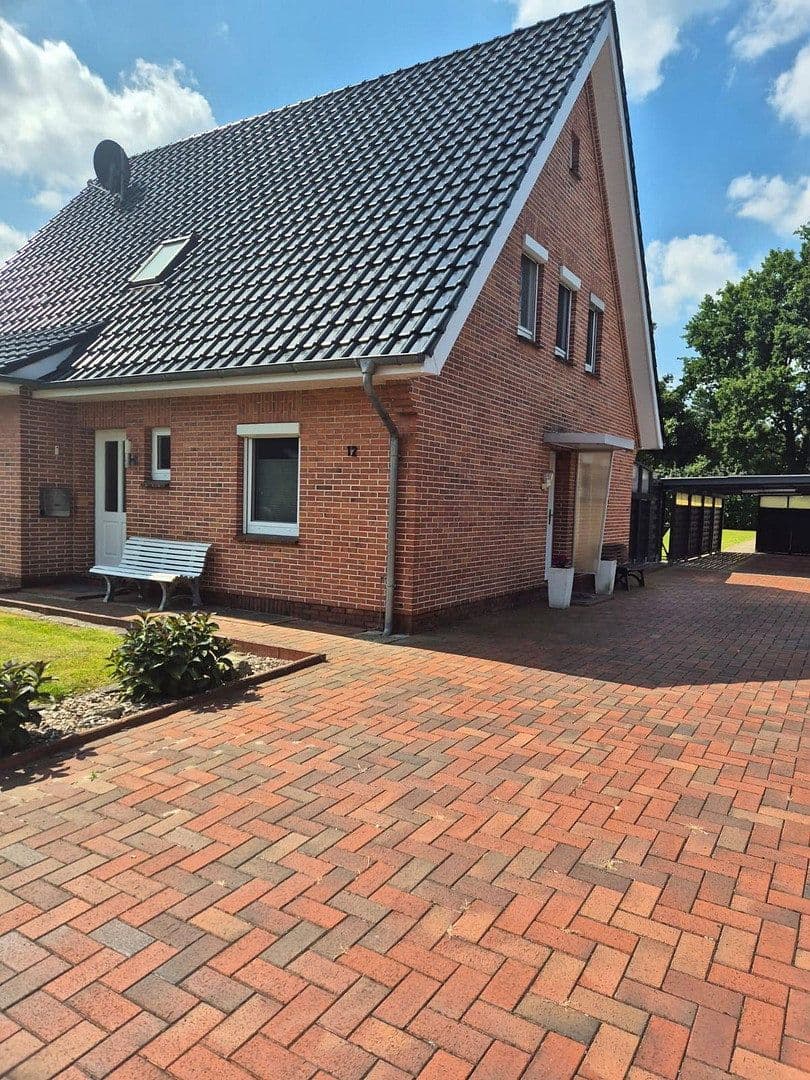 Prodej domu 126 m², pozemek 650 m², Dötlingen, Dolní Sasko Prodej domu 126 m², pozemek 650 m², Dötlingen, Dolní Sasko