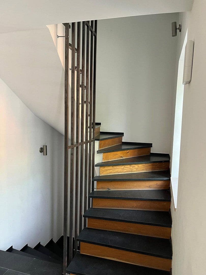 Pronájem bytu 5+1 141 m², München, Bavorsko Pronájem bytu 5+1 141 m², München, Bavorsko