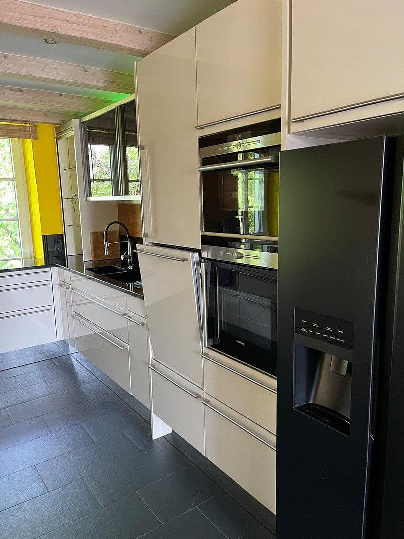 Pronájem bytu 5+1 141 m², München, Bavorsko Pronájem bytu 5+1 141 m², München, Bavorsko