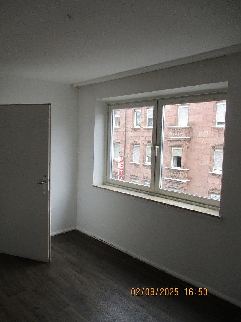 Pronájem bytu 2+1 43 m², Ludwig Feuerbach Str. 35, Nürnberg, Bavorsko Pronájem bytu 2+1 43 m², Ludwig Feuerbach Str. 35, Nürnberg, Bavorsko