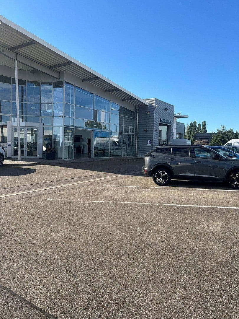 Pronájem kanceláře 361 m², Achern, Bádensko-Württembersko Pronájem kanceláře 361 m², Achern, Bádensko-Württembersko