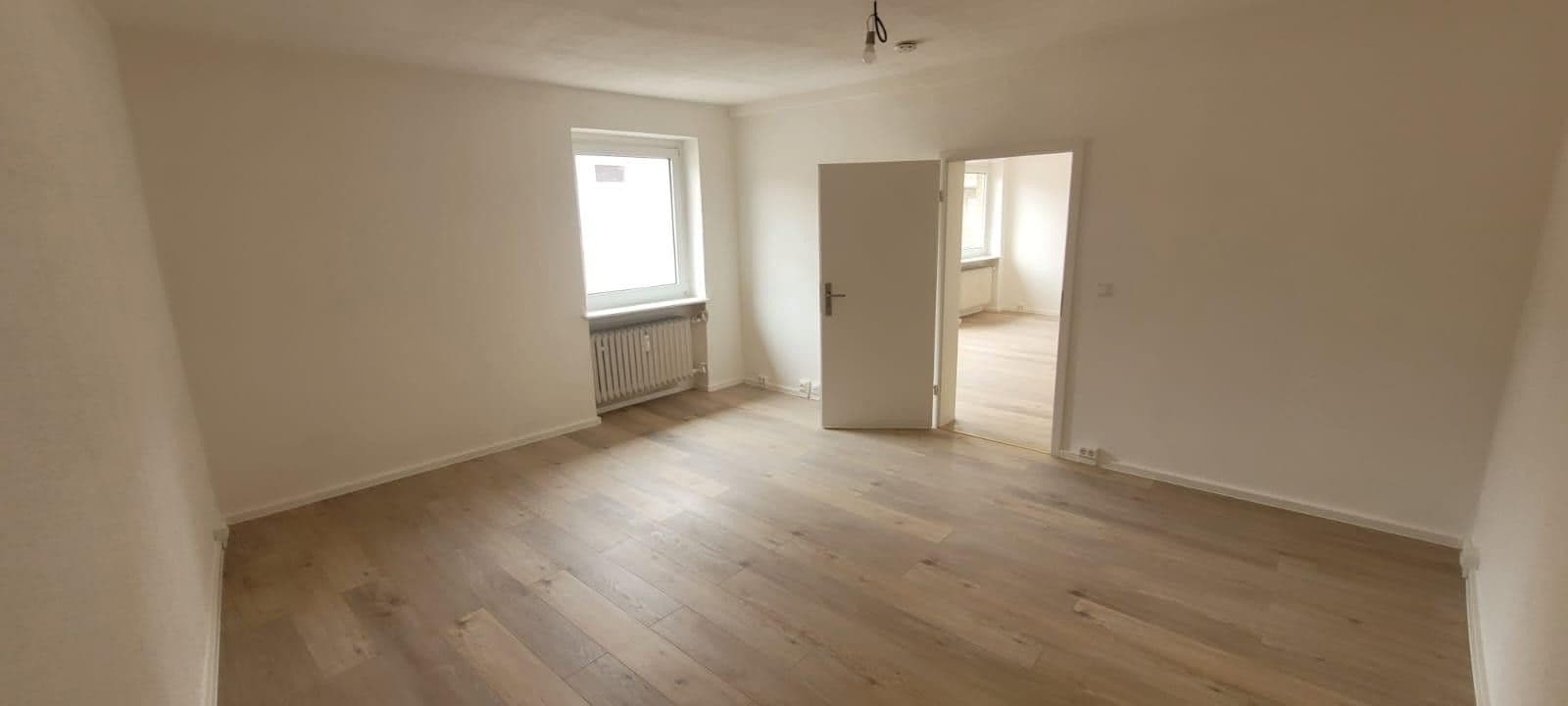Pronájem bytu 5+1 112 m², Neumärker Straße 7, Helmstedt, Dolní Sasko Pronájem bytu 5+1 112 m², Neumärker Straße 7, Helmstedt, Dolní Sasko
