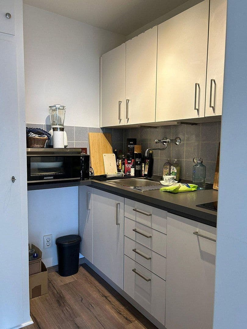 Prodej bytu 1+1 35 m², Bonn, Severní Porýní-Vestfálsko Prodej bytu 1+1 35 m², Bonn, Severní Porýní-Vestfálsko
