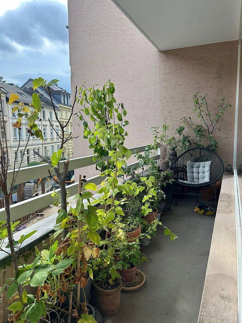 Prodej bytu 1+1 35 m², Bonn, Severní Porýní-Vestfálsko Prodej bytu 1+1 35 m², Bonn, Severní Porýní-Vestfálsko