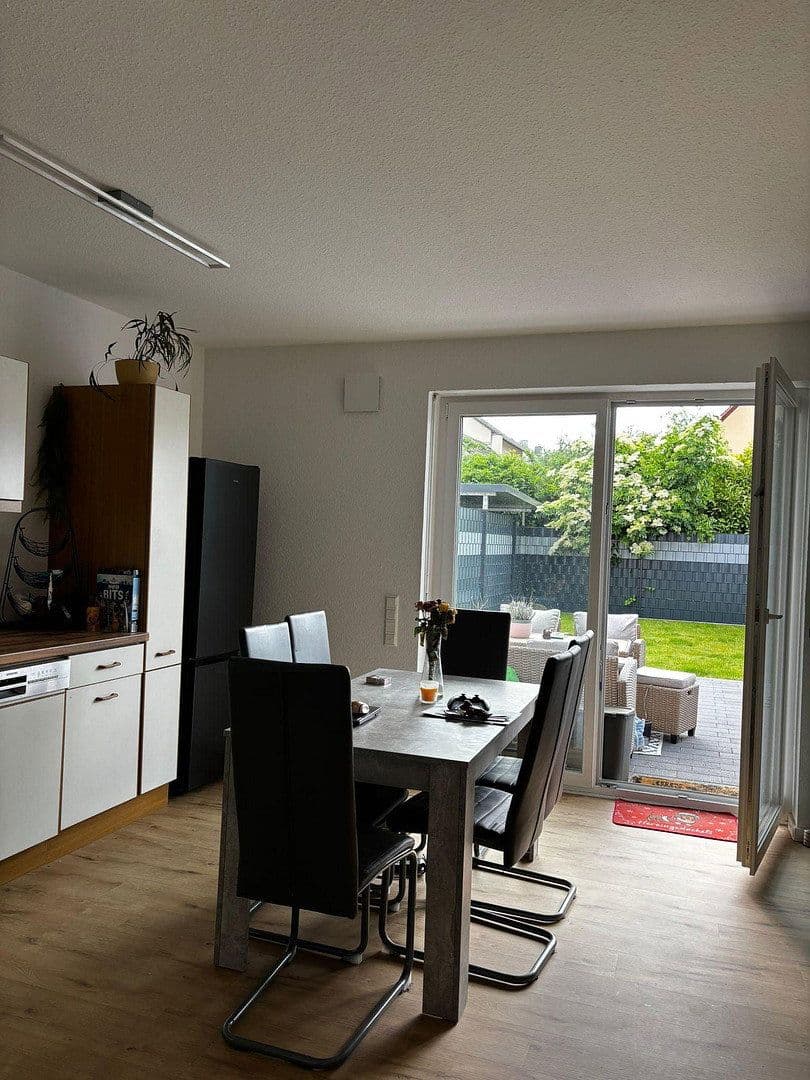 Pronájem bytu 2+kk 65 m², Kronau, Bádensko-Württembersko Pronájem bytu 2+kk 65 m², Kronau, Bádensko-Württembersko