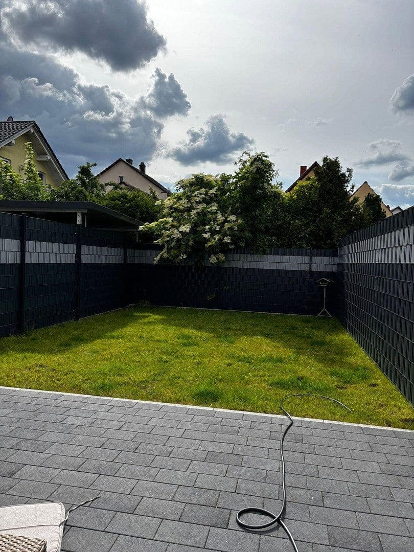 Pronájem bytu 2+kk 65 m², Kronau, Bádensko-Württembersko Pronájem bytu 2+kk 65 m², Kronau, Bádensko-Württembersko