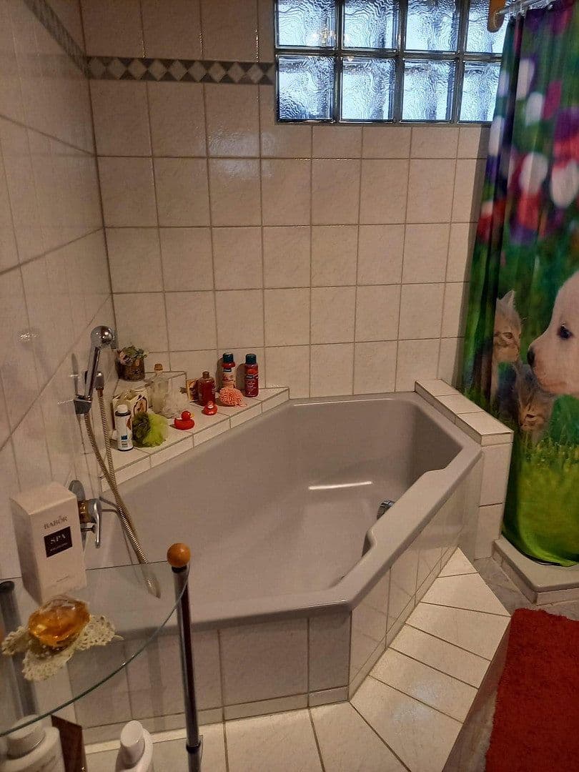 Prodej domu 220 m², pozemek 747 m², Bretten, Bádensko-Württembersko Prodej domu 220 m², pozemek 747 m², Bretten, Bádensko-Württembersko