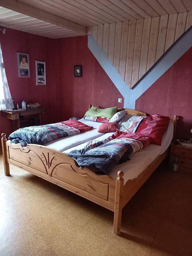 Prodej domu 220 m², pozemek 747 m², Bretten, Bádensko-Württembersko Prodej domu 220 m², pozemek 747 m², Bretten, Bádensko-Württembersko