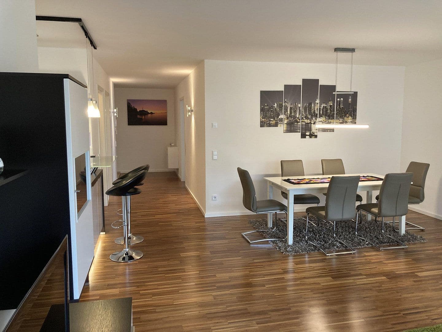 Pronájem bytu 4+1 124 m², Erlangen, Bavorsko Pronájem bytu 4+1 124 m², Erlangen, Bavorsko