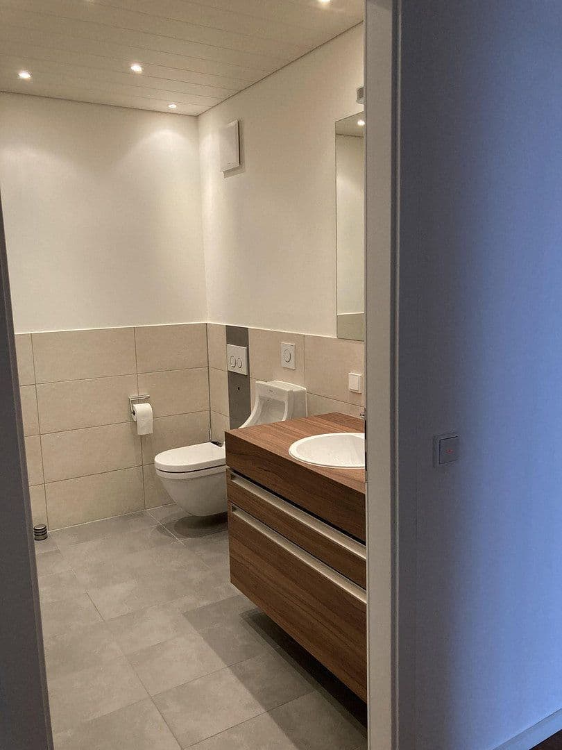 Pronájem bytu 4+1 124 m², Erlangen, Bavorsko Pronájem bytu 4+1 124 m², Erlangen, Bavorsko
