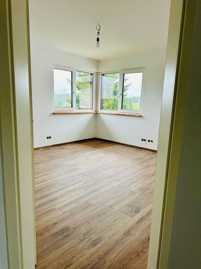 Pronájem domu 145 m², pozemek 495 m², Höfener Str 23d, Schleiden, Severní Porýní-Vestfálsko Pronájem domu 145 m², pozemek 495 m², Höfener Str 23d, Schleiden, Severní Porýní-Vestfálsko