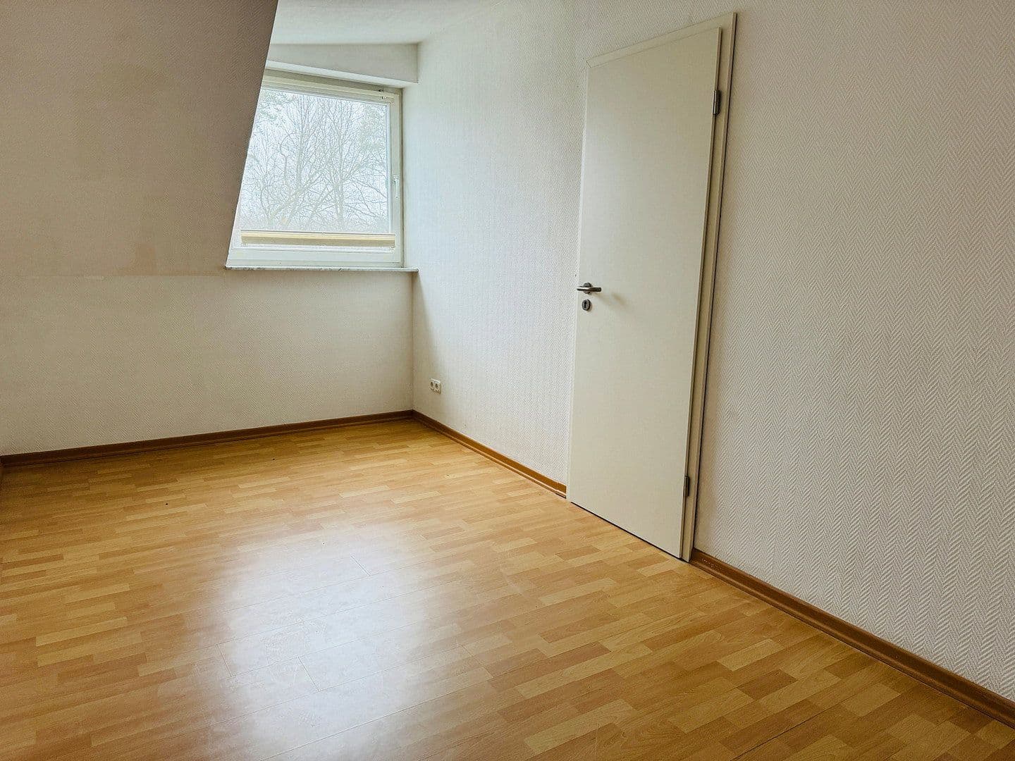 Pronájem bytu 3+kk 111 m², Karl-Liebknecht-Str. 151, Glienicke/Nordbahn, Braniborsko Pronájem bytu 3+kk 111 m², Karl-Liebknecht-Str. 151, Glienicke/Nordbahn, Braniborsko