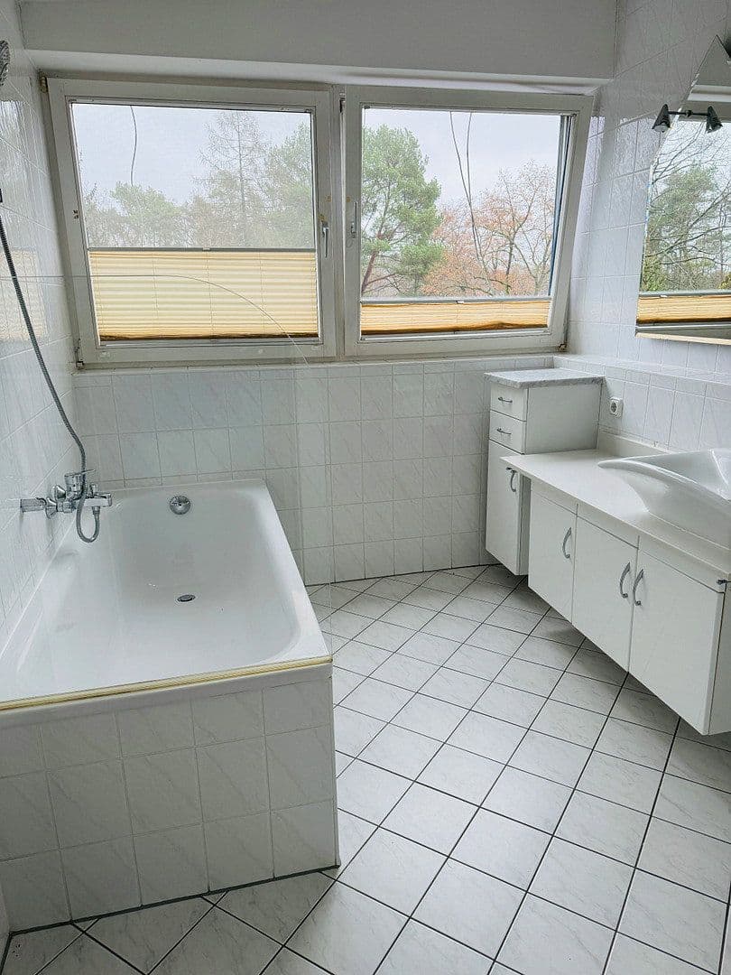 Pronájem bytu 3+kk 111 m², Karl-Liebknecht-Str. 151, Glienicke/Nordbahn, Braniborsko Pronájem bytu 3+kk 111 m², Karl-Liebknecht-Str. 151, Glienicke/Nordbahn, Braniborsko