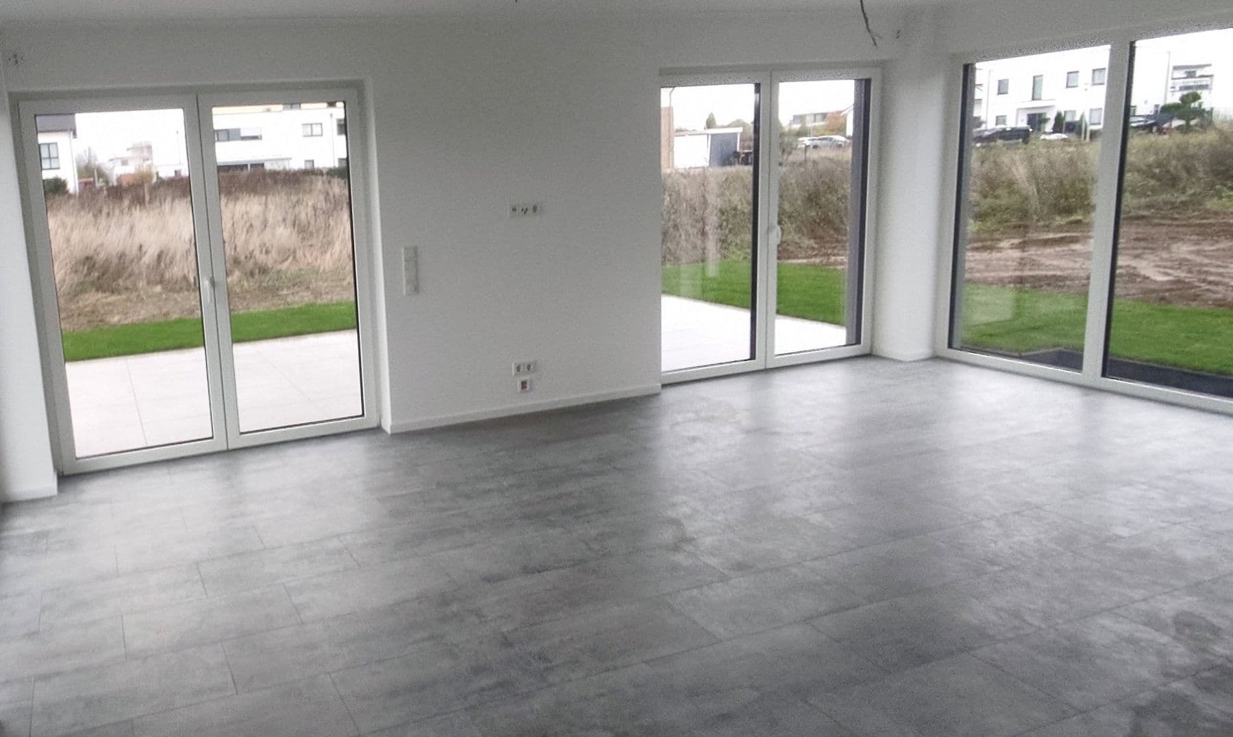Pronájem domu 158 m², pozemek 390 m², Pfarrer Olbert Allee 3 A, Hochheim, Hessen Pronájem domu 158 m², pozemek 390 m², Pfarrer Olbert Allee 3 A, Hochheim, Hessen
