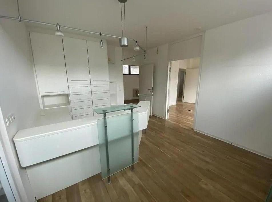 Pronájem kanceláře 120 m², Stockstadt am Rhein, Hessen Pronájem kanceláře 120 m², Stockstadt am Rhein, Hessen