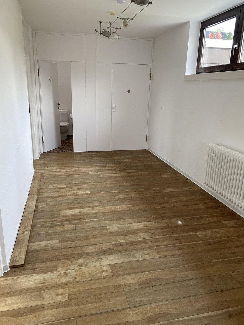 Pronájem kanceláře 120 m², Stockstadt am Rhein, Hessen Pronájem kanceláře 120 m², Stockstadt am Rhein, Hessen