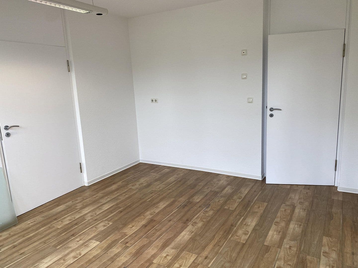 Pronájem kanceláře 120 m², Stockstadt am Rhein, Hessen Pronájem kanceláře 120 m², Stockstadt am Rhein, Hessen