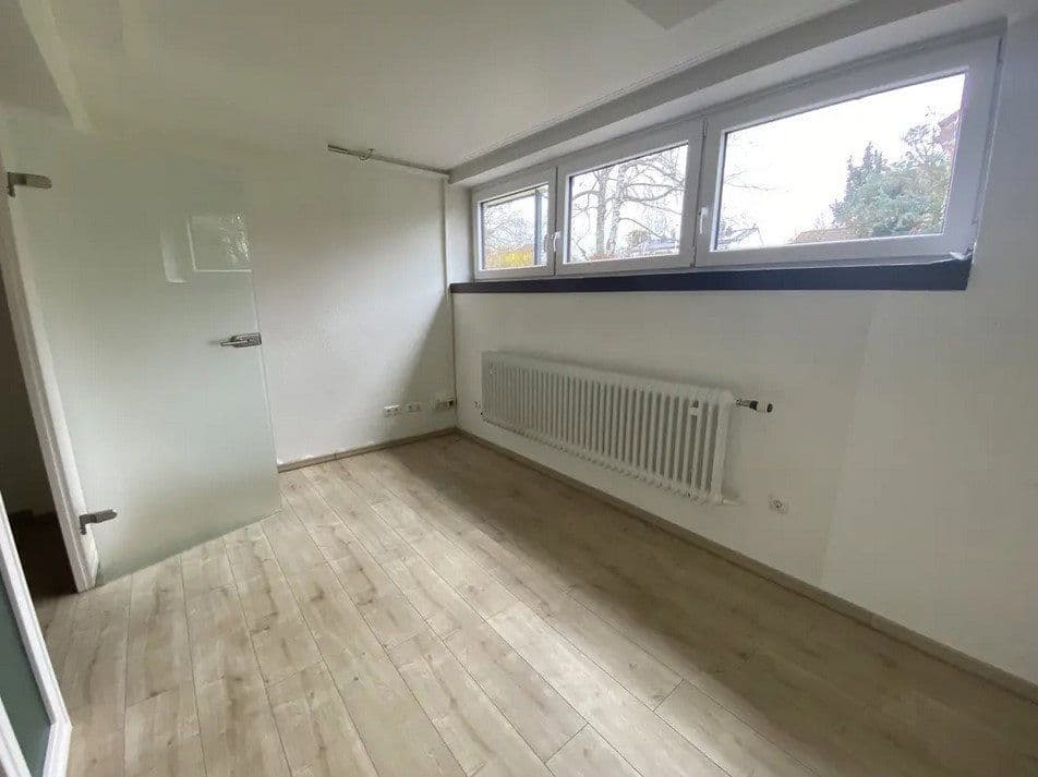 Pronájem kanceláře 120 m², Stockstadt am Rhein, Hessen Pronájem kanceláře 120 m², Stockstadt am Rhein, Hessen