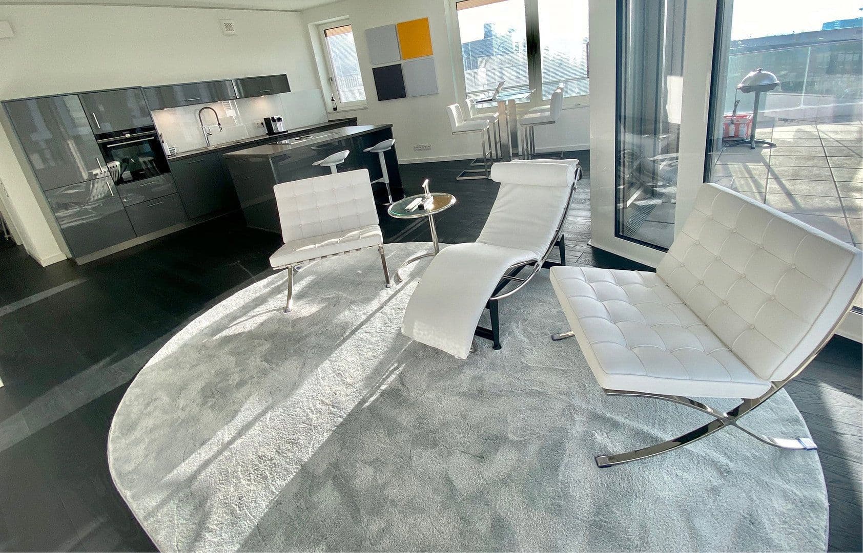 Pronájem bytu 3+1 107 m², Überseeallee 8, Hamburg, Hamburg Pronájem bytu 3+1 107 m², Überseeallee 8, Hamburg, Hamburg