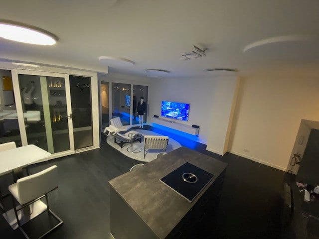 Pronájem bytu 3+1 107 m², Überseeallee 8, Hamburg, Hamburg Pronájem bytu 3+1 107 m², Überseeallee 8, Hamburg, Hamburg
