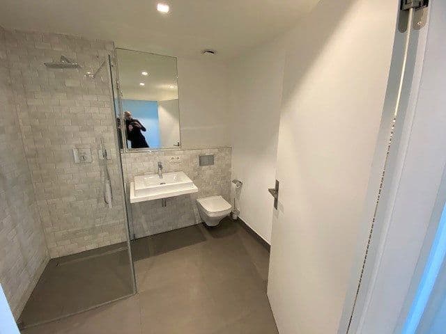 Pronájem bytu 3+1 107 m², Überseeallee 8, Hamburg, Hamburg Pronájem bytu 3+1 107 m², Überseeallee 8, Hamburg, Hamburg