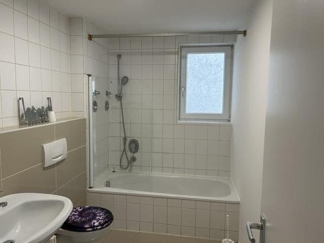 Pronájem bytu 2+1 56 m², Eningen unter Achalm, Bádensko-Württembersko Pronájem bytu 2+1 56 m², Eningen unter Achalm, Bádensko-Württembersko