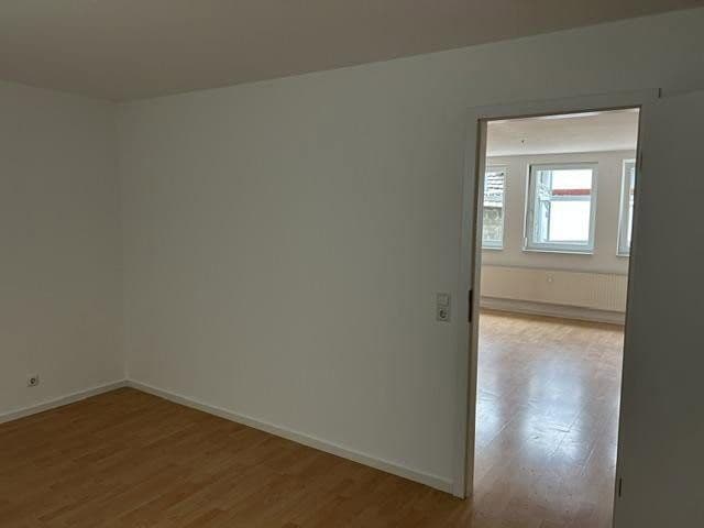 Pronájem bytu 2+1 56 m², Eningen unter Achalm, Bádensko-Württembersko Pronájem bytu 2+1 56 m², Eningen unter Achalm, Bádensko-Württembersko