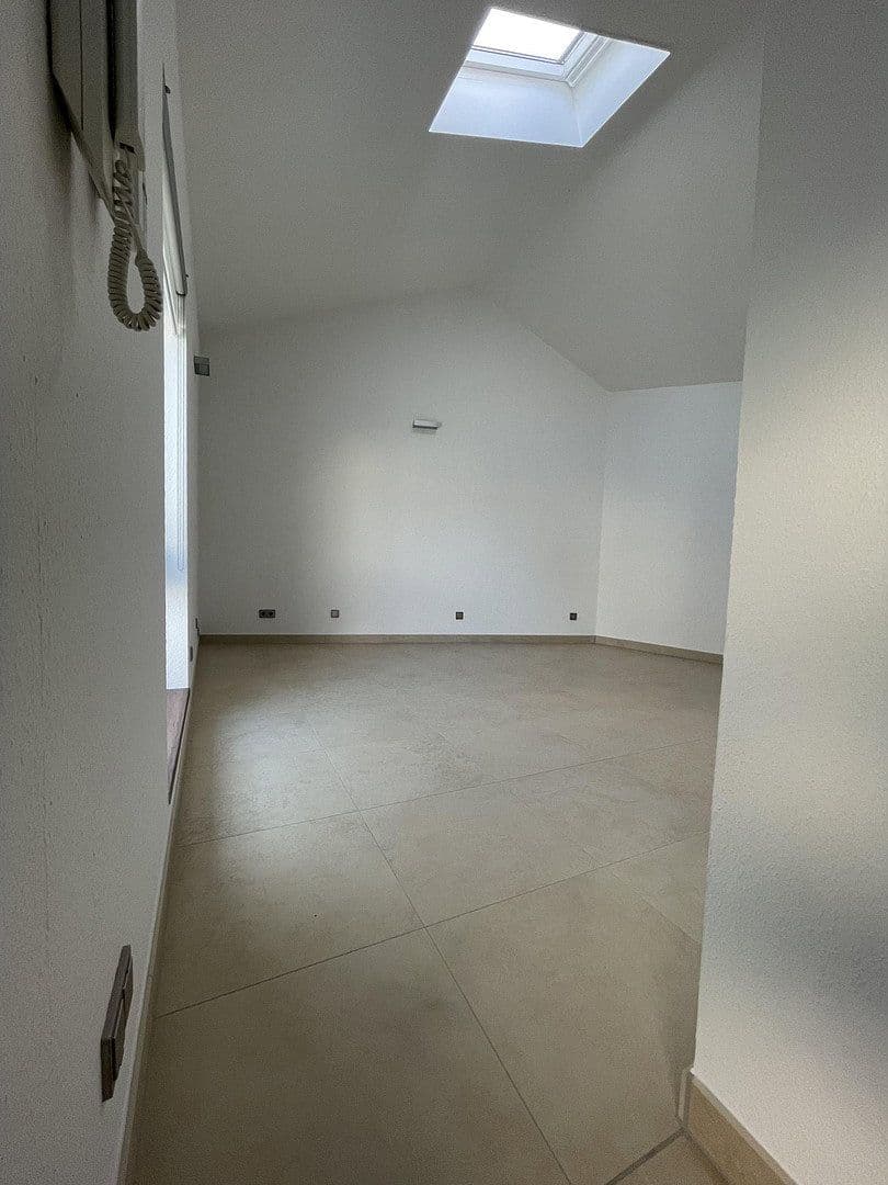 Pronájem bytu 4+1 100 m², Hannover, Dolní Sasko Pronájem bytu 4+1 100 m², Hannover, Dolní Sasko