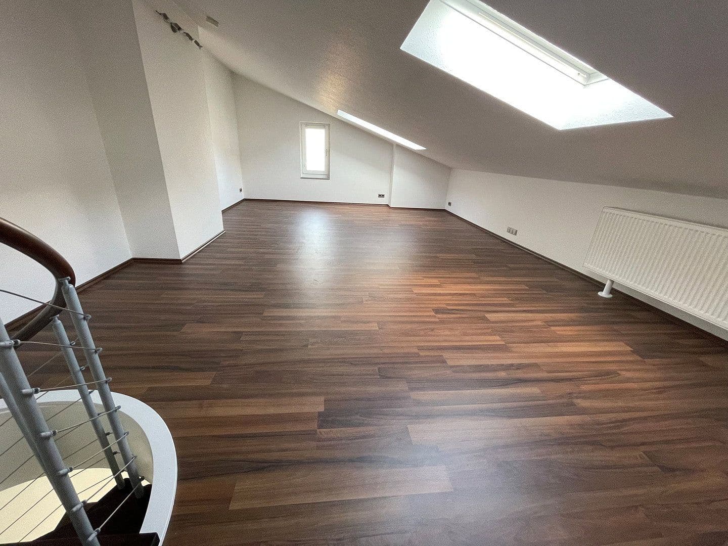 Pronájem bytu 4+1 100 m², Hannover, Dolní Sasko Pronájem bytu 4+1 100 m², Hannover, Dolní Sasko