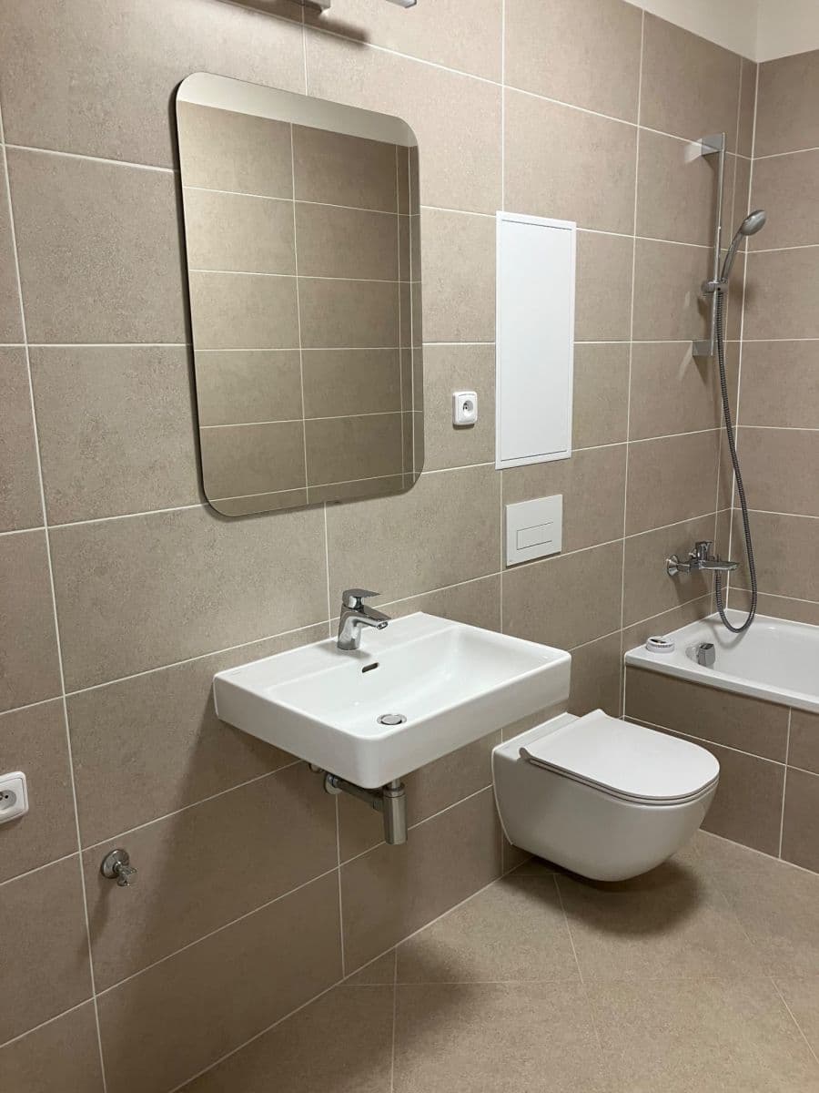 Pronájem bytu 2+kk 49 m², Pod Harfou, Praha, Praha Pronájem bytu 2+kk 49 m², Pod Harfou, Praha, Praha