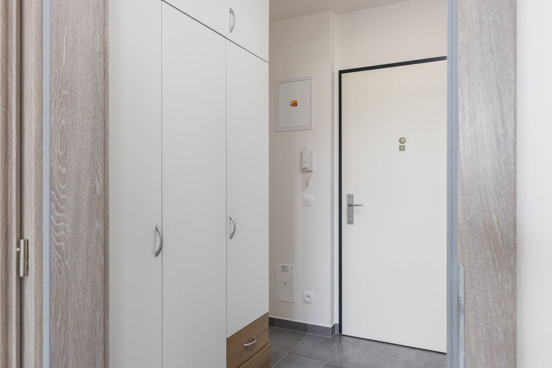 Pronájem bytu 1+kk 33 m², Strnadových, Praha, Praha Pronájem bytu 1+kk 33 m², Strnadových, Praha, Praha