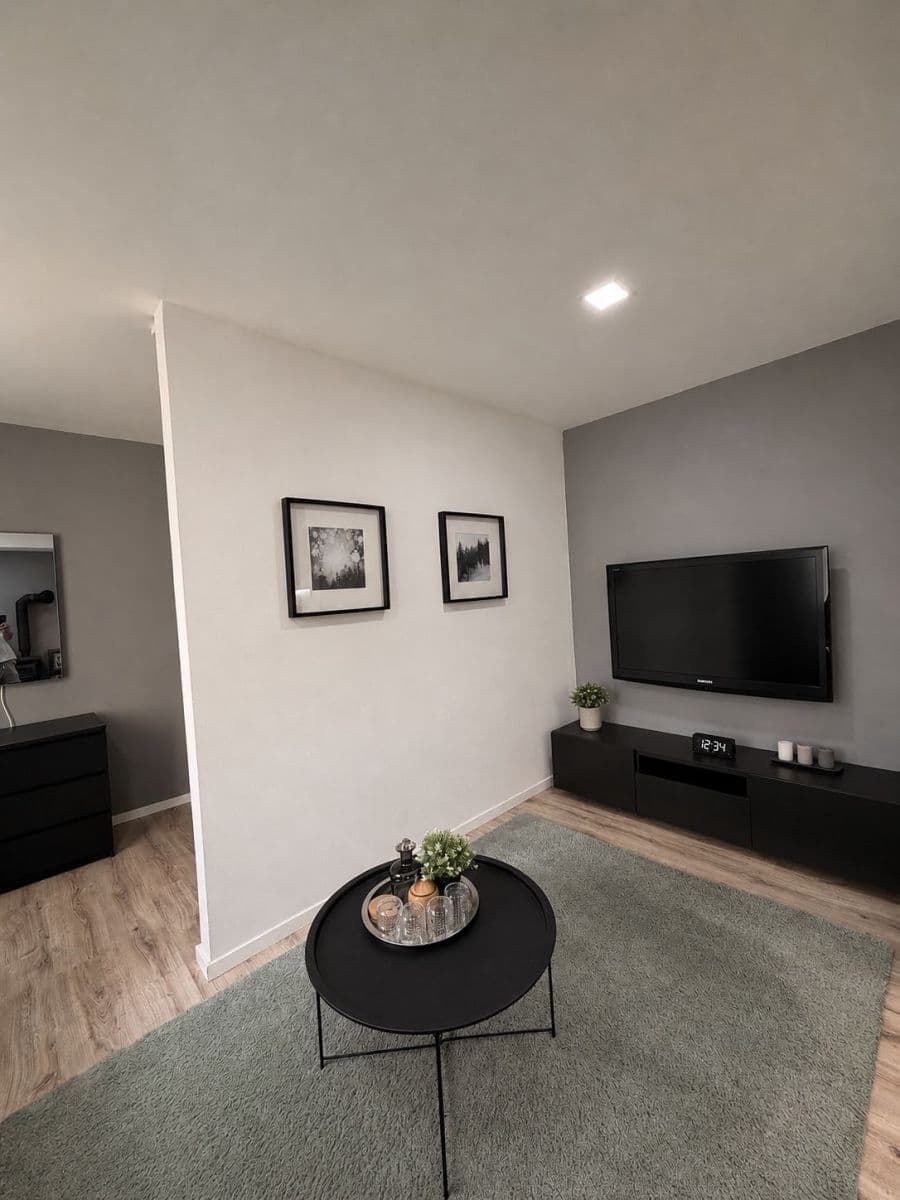 Prodej bytu 2+kk 50 m², Vorlova, Beroun, Středočeský kraj Prodej bytu 2+kk 50 m², Vorlova, Beroun, Středočeský kraj