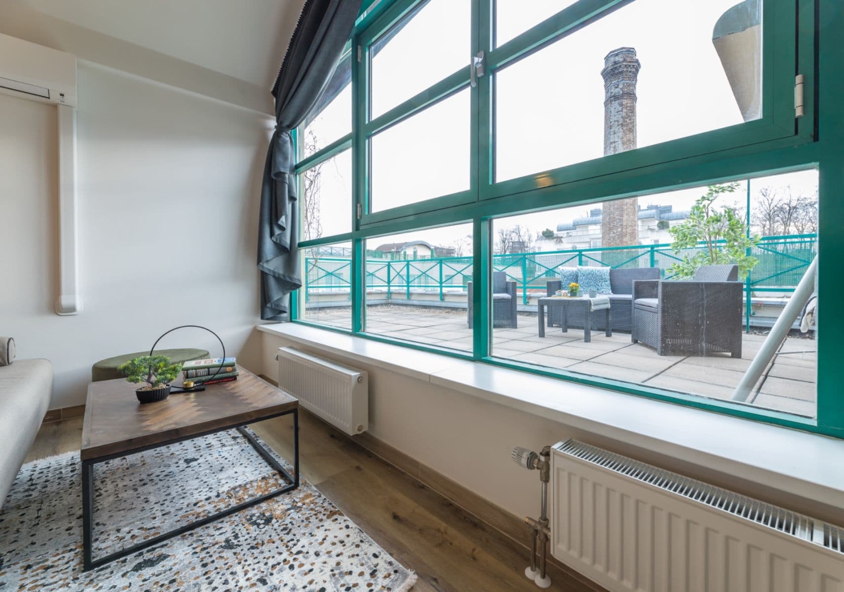 Pronájem bytu 1+kk 50 m², V Kapslovně, Praha, Praha Pronájem bytu 1+kk 50 m², V Kapslovně, Praha, Praha