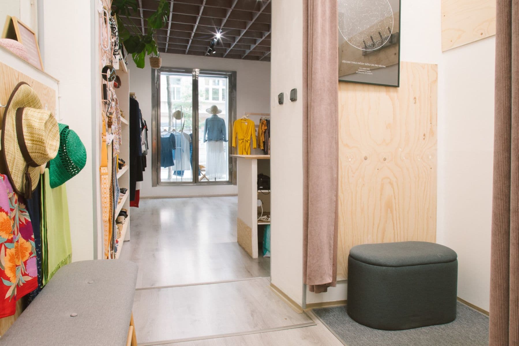 Pronájem nebytového prostoru 90 m², Korunní, Praha, Praha Pronájem nebytového prostoru 90 m², Korunní, Praha, Praha