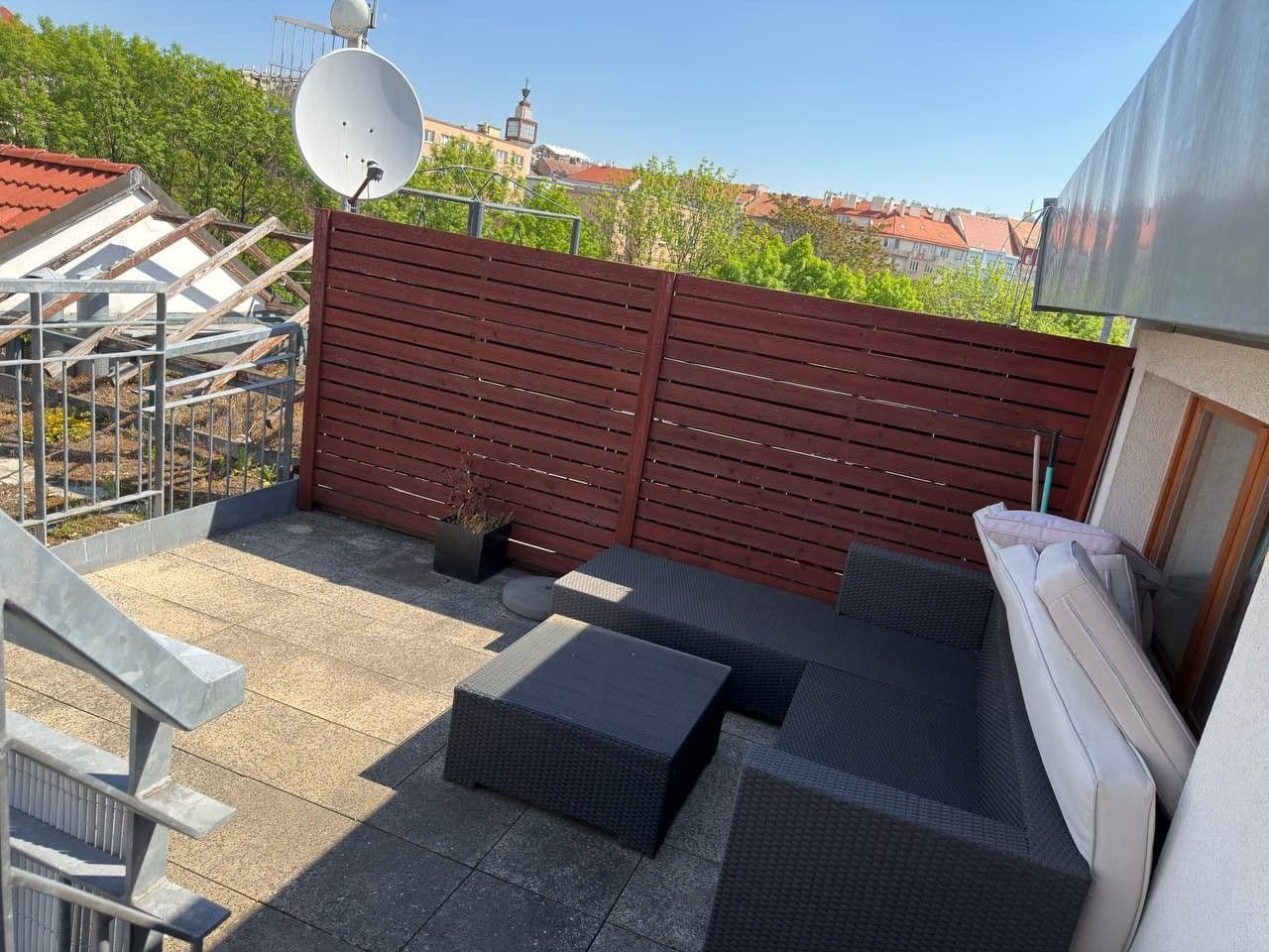 Pronájem bytu 2+kk 68 m², Petrohradská, Praha, Praha Pronájem bytu 2+kk 68 m², Petrohradská, Praha, Praha