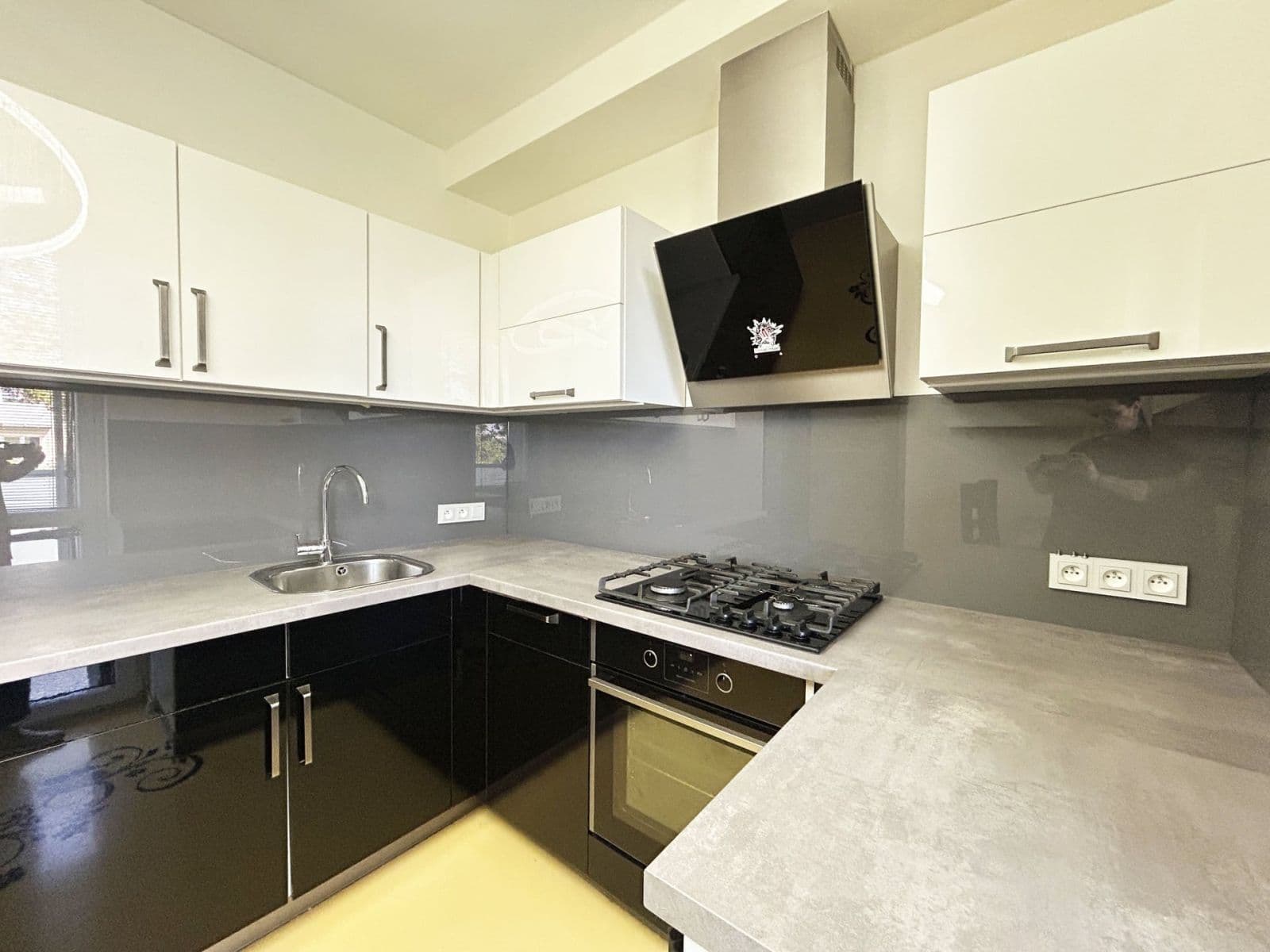 Pronájem bytu 2+1 54 m², Poděbradská, Praha, Praha Pronájem bytu 2+1 54 m², Poděbradská, Praha, Praha